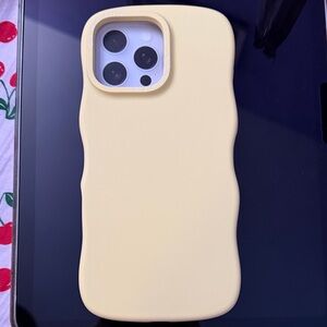 Amazon Cream Silicone Phone Case